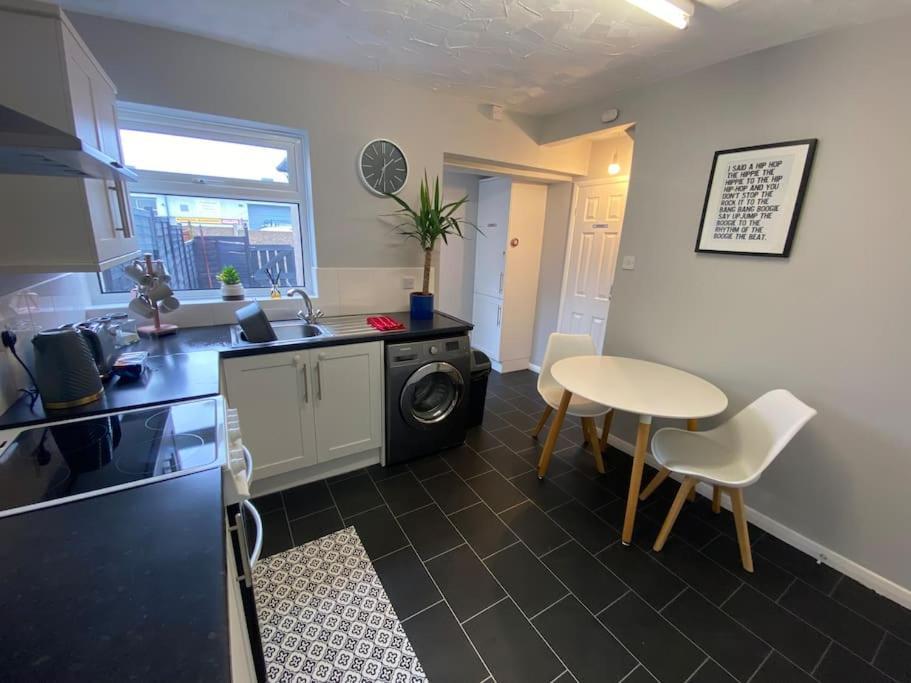 Seaside 2 Bed Townhouse, Near Cleethorpes Stationヴィラ エクステリア 写真